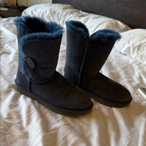UGG Women's Navy Winter Boots